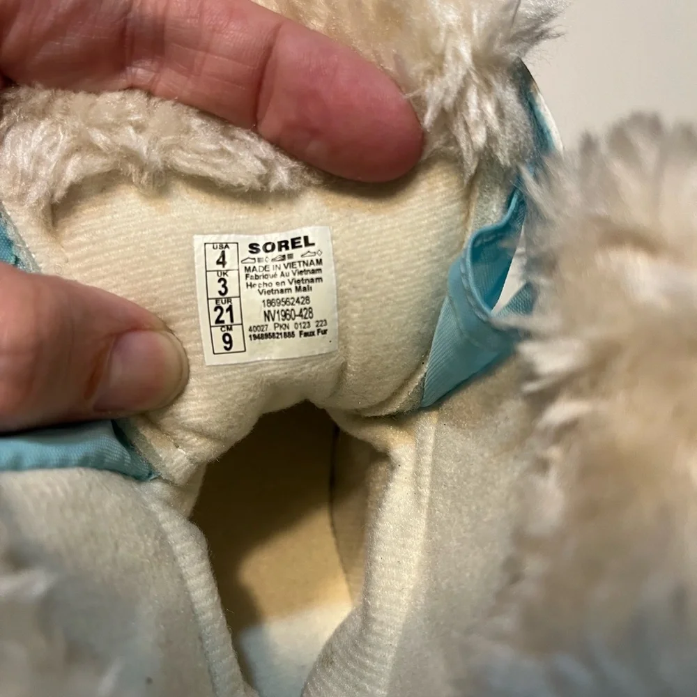 Sorel adorable excellent